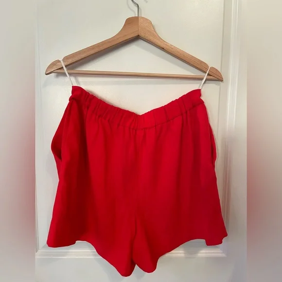 Babaton | Artizia | High rise short | Red colour | Size 6 | Faux fly - Picture 3 of 7